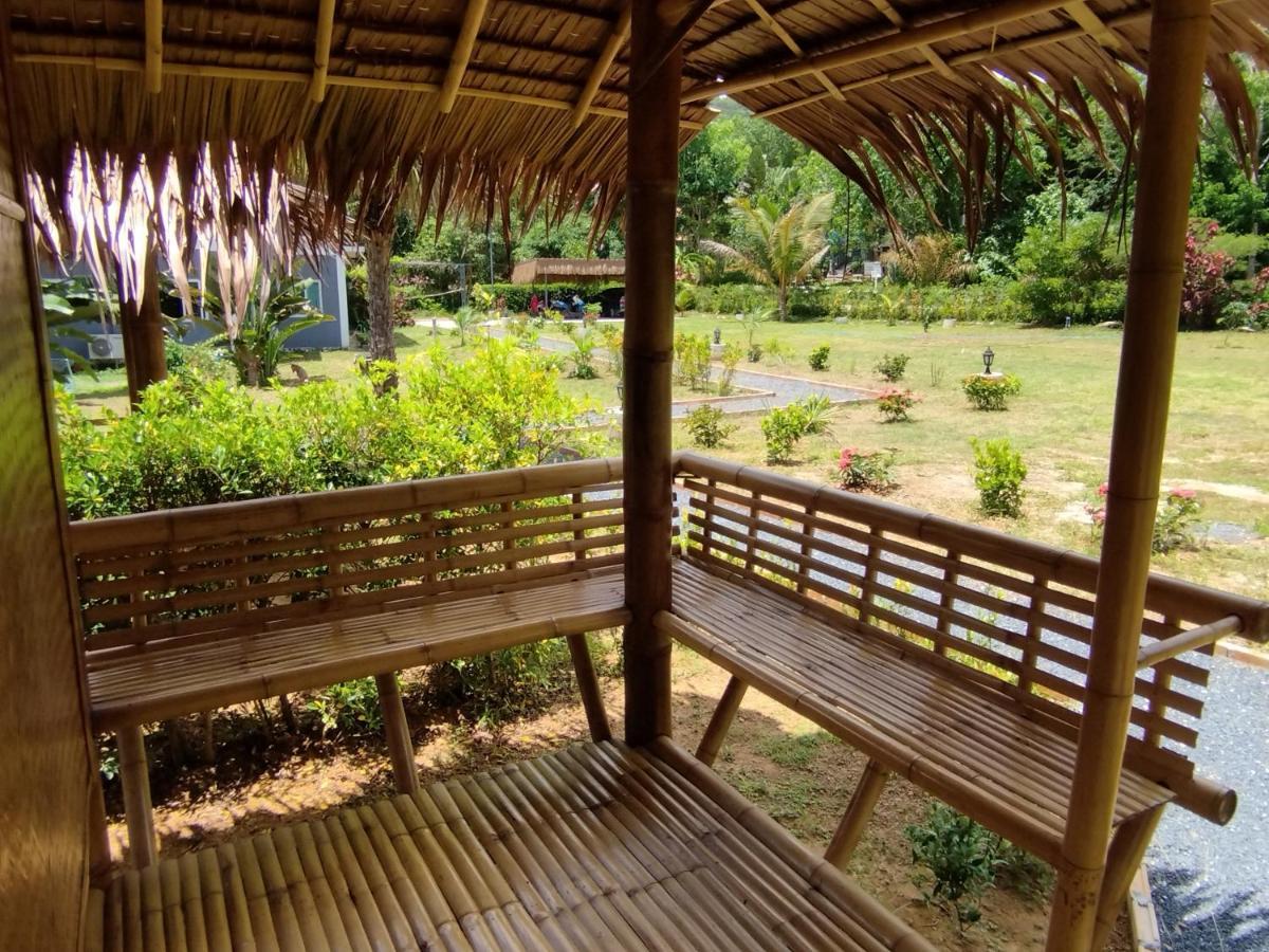 Palm Garden Bungalows Koh Lanta Bagian luar foto