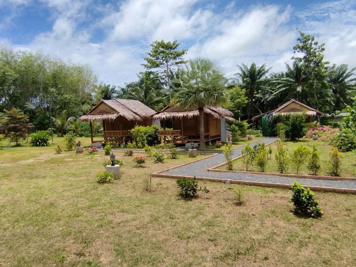 Palm Garden Bungalows Koh Lanta Bagian luar foto